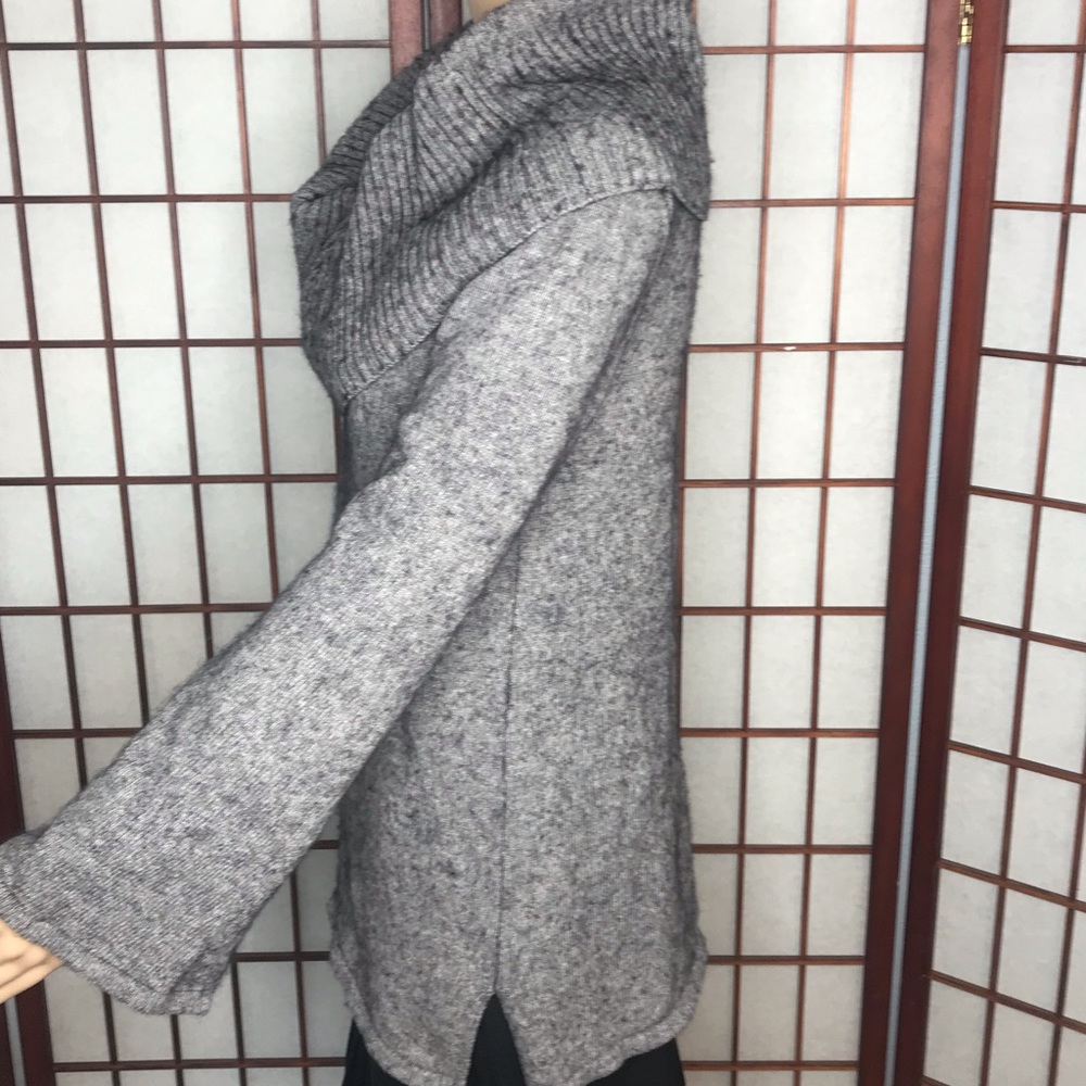 UGG Rhodyn Angora Grey Sweater Women’s L - Picture 6 of 8